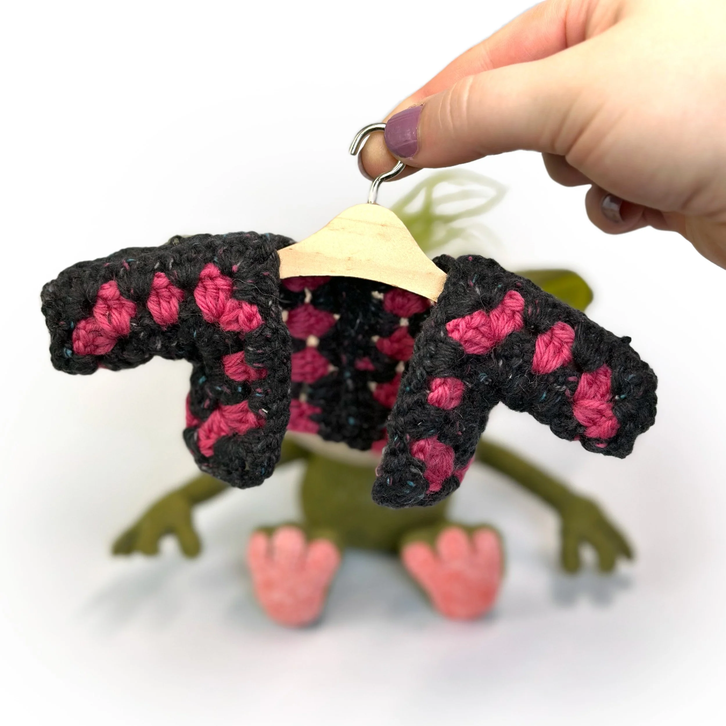 ForestGremlinBlackPink_Sweater1.jpg