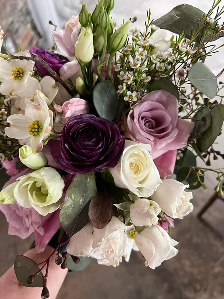 bridesmaid bouquet.jpg