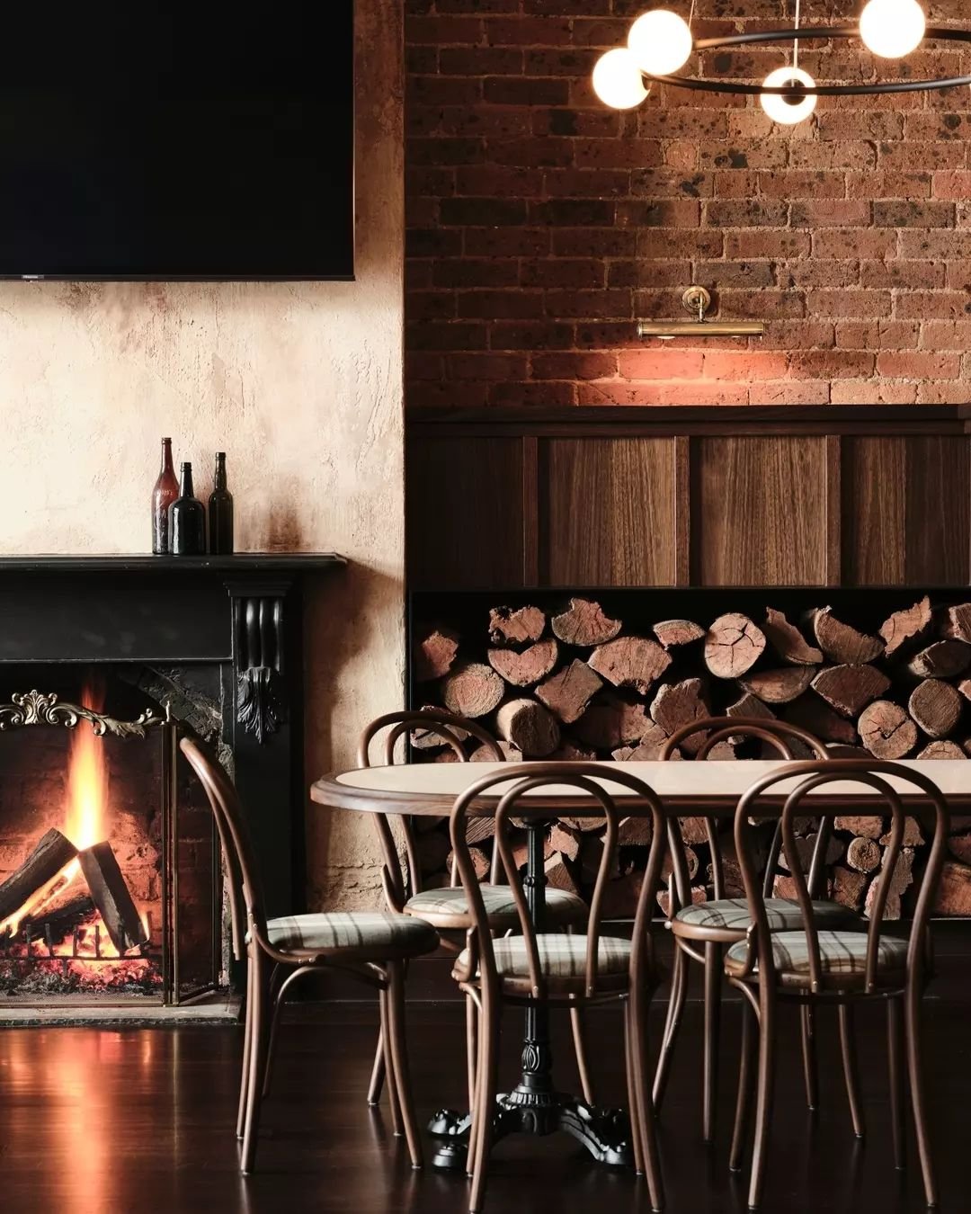 It's been a little chilly lately. Swing by after work and enjoy a glass of wine next to our cosy fire.