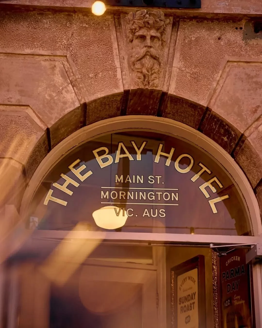 The festive season is fast approaching.Time to start planning your end of year celebrations. Whether it's a team lunch or a full private event, we've got spaces, the menu and drinks list for all occasions.

Check out the functions pack and enquire wi