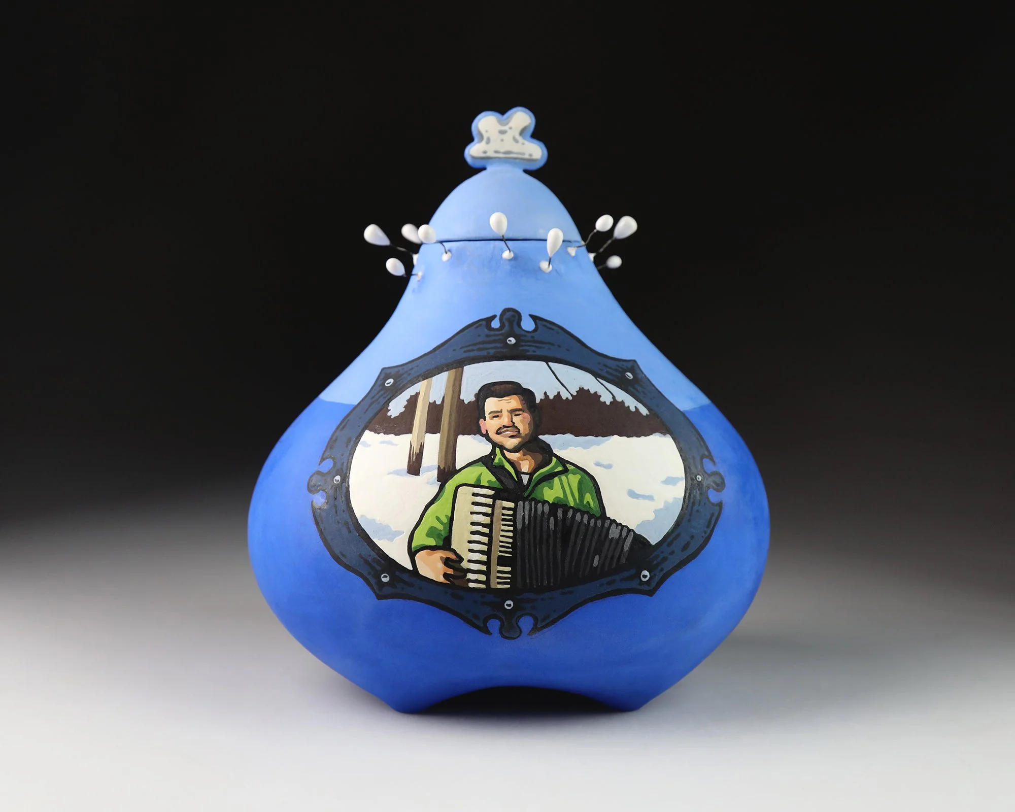accordianfront300dpi2000.jpg