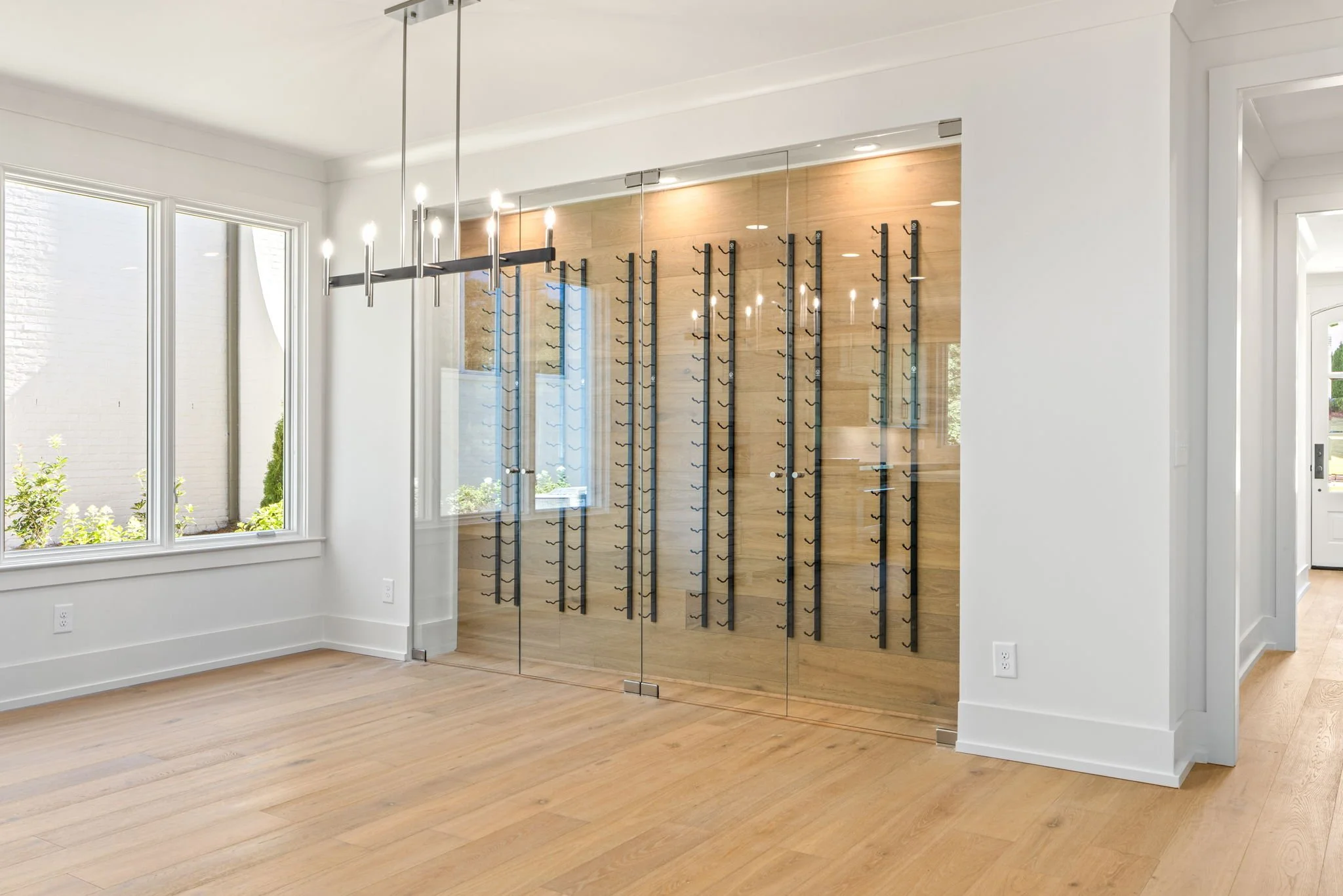 8-web-or-mls-08 - Dining Room 1.jpg