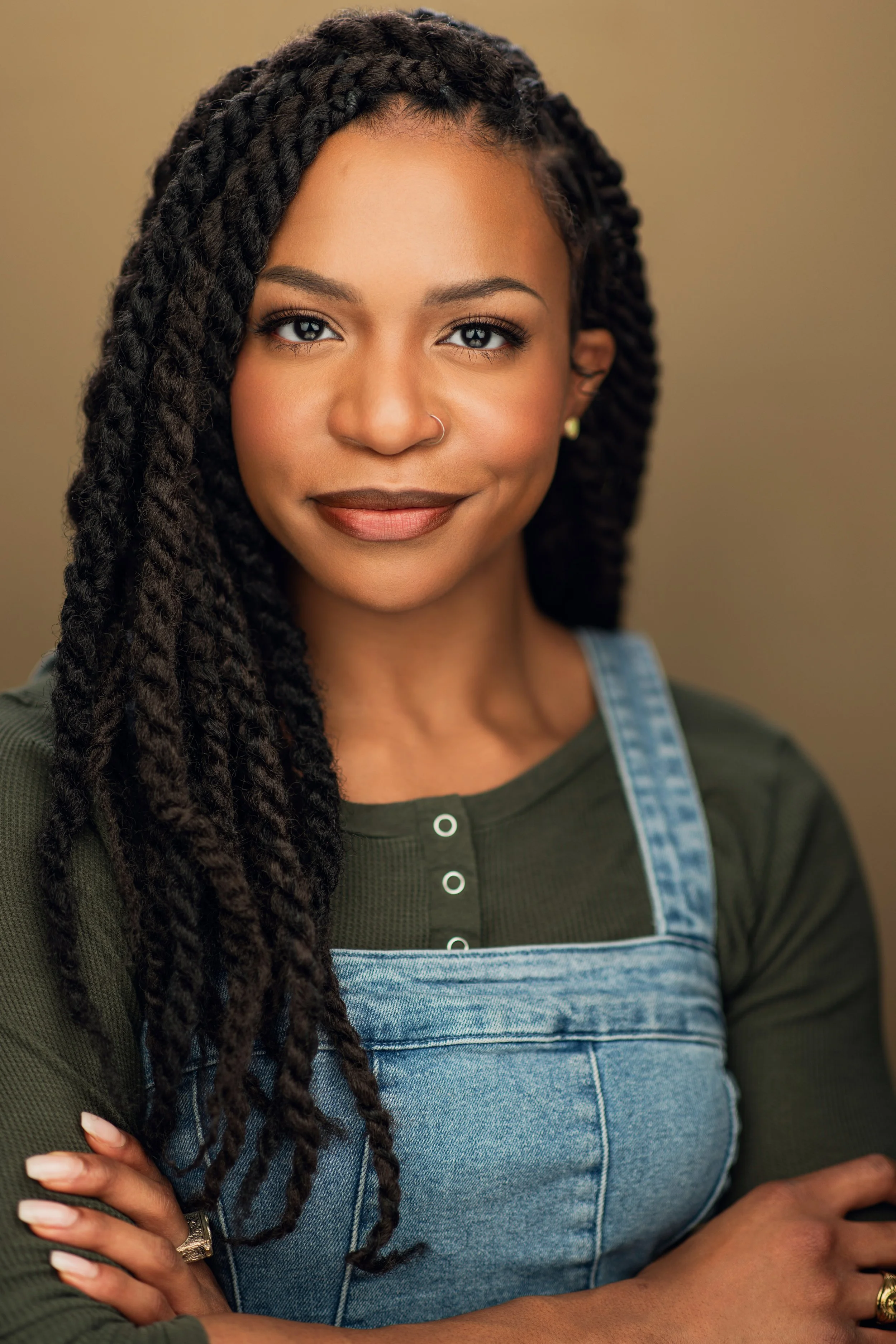 Arielle Roberts smiling headshot