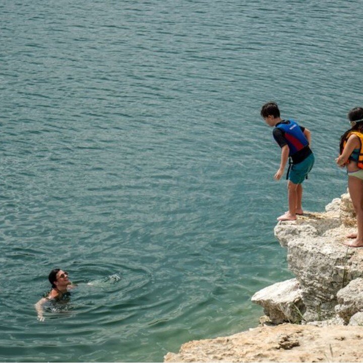 My first BLOG article is up!🎉 

https://www.nourishcounselling.com.au/blog/taking-the-plunge

It's about asking for help, starting therapy, and roadblocks that can get in the way... you're invited to come have a read.

#nourishcounselling #askingfor