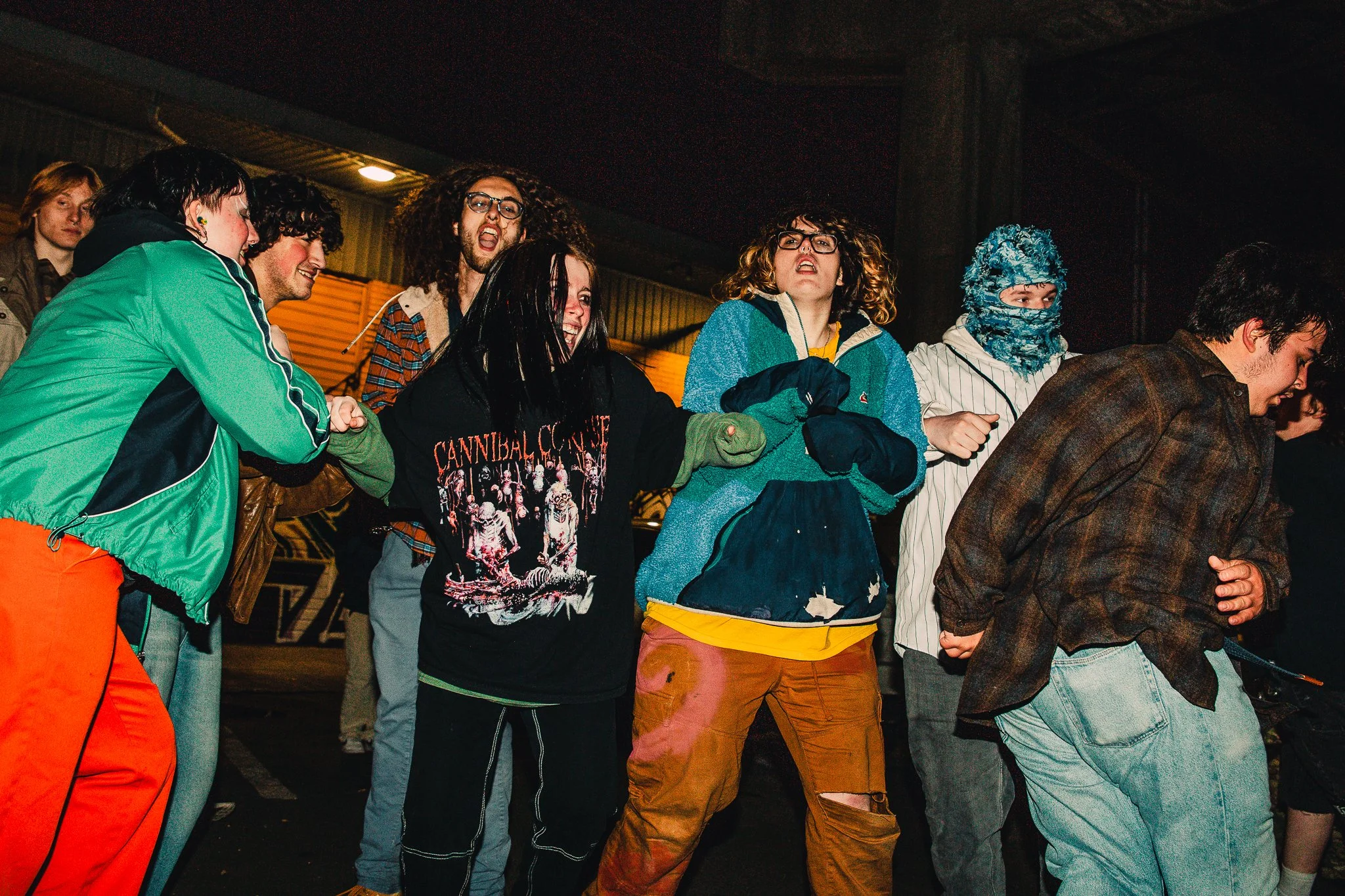 CROWD @ SPEEDS 23_04_13.jpg