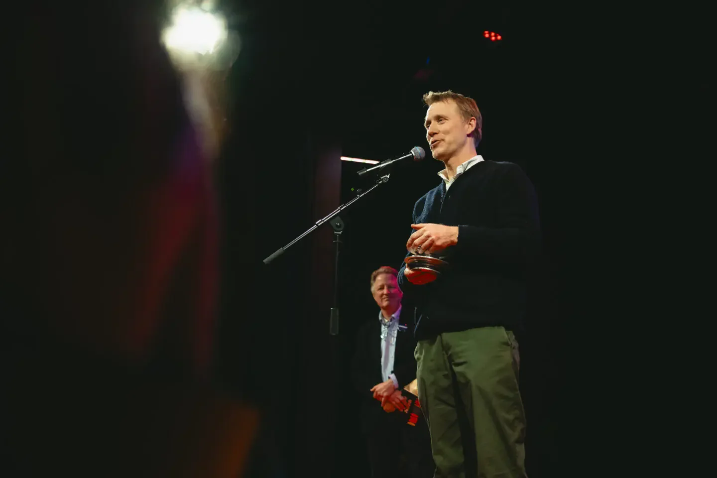 Thorbjørn Harr mottek Storytel Award.