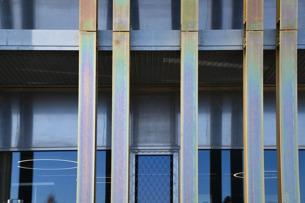 Acier structurel tropicalisé
Façade aluminium brut