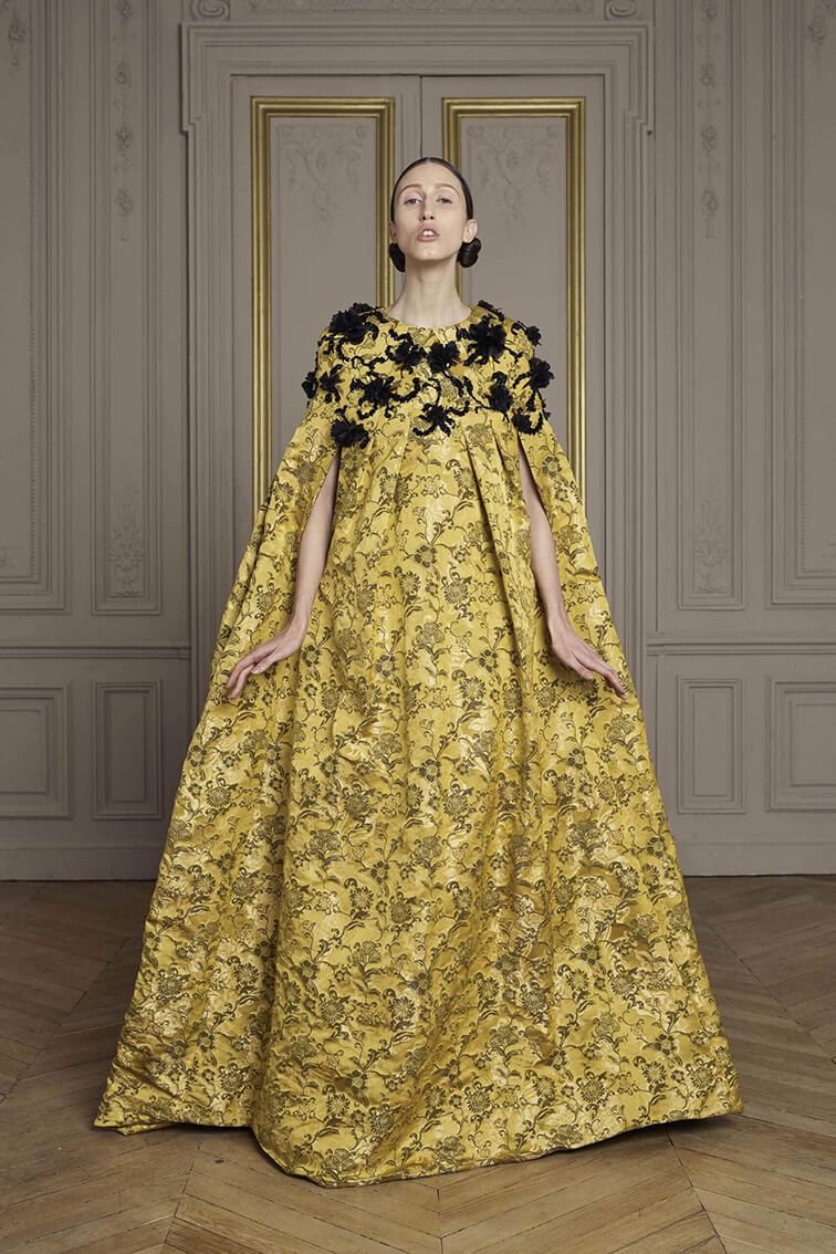 giles-deacon-couture-gainsborough-silk.jpeg