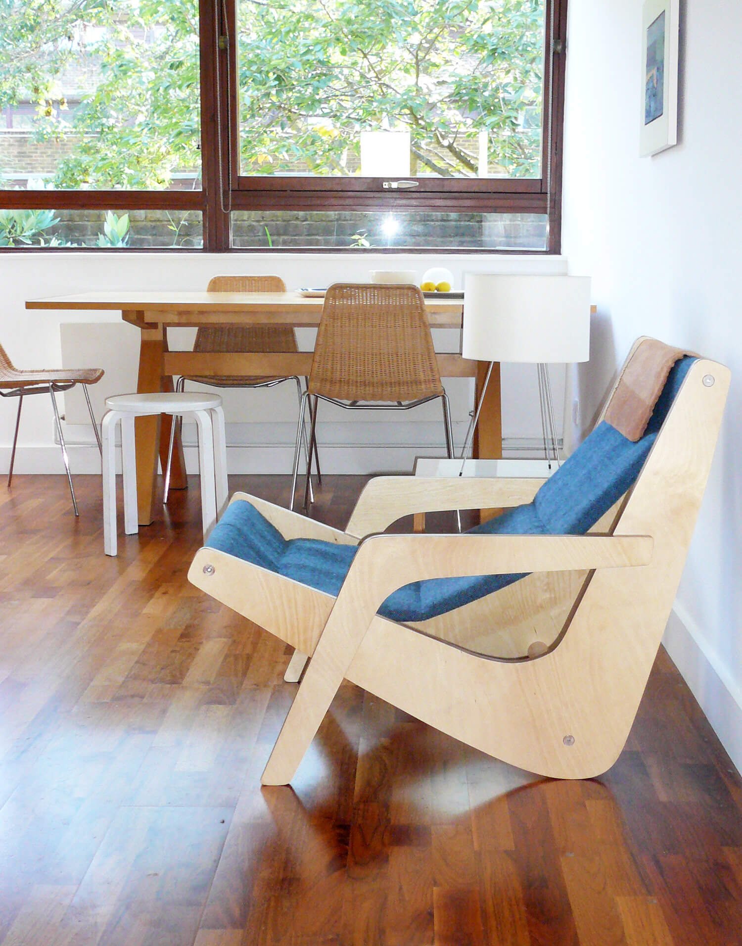 furniture-design-slip-chair-in-situ.jpg