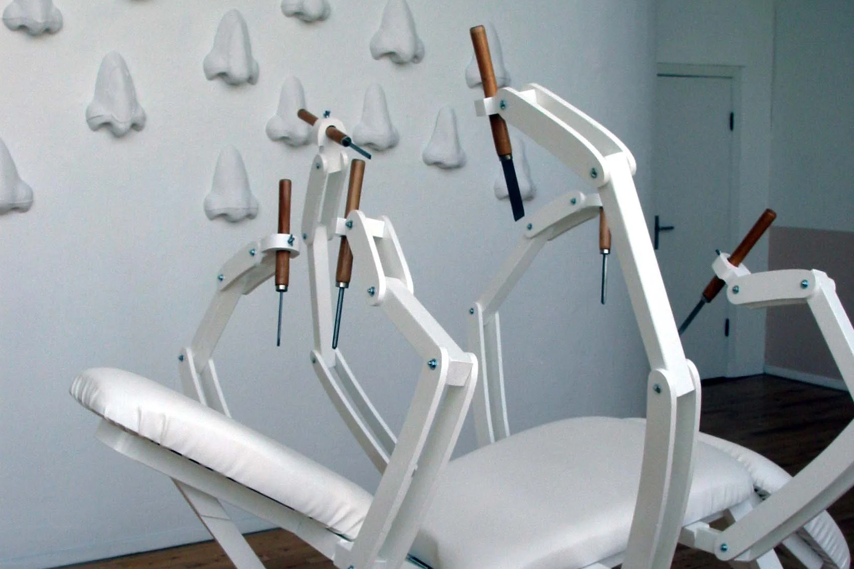 Valgerður Guðlaugsdóttir – Á SKURÐARBORÐI AUGANS