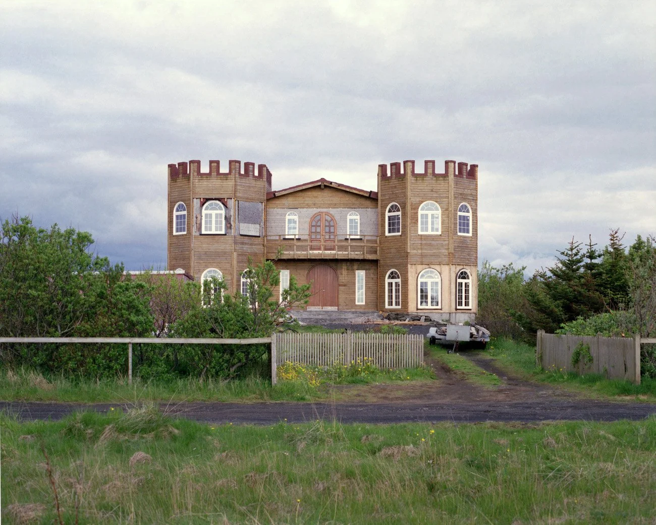 Hallgerður Hallgrímsdóttir – HVASSAST ÚTI VIÐ SJÓINN – nov 2014