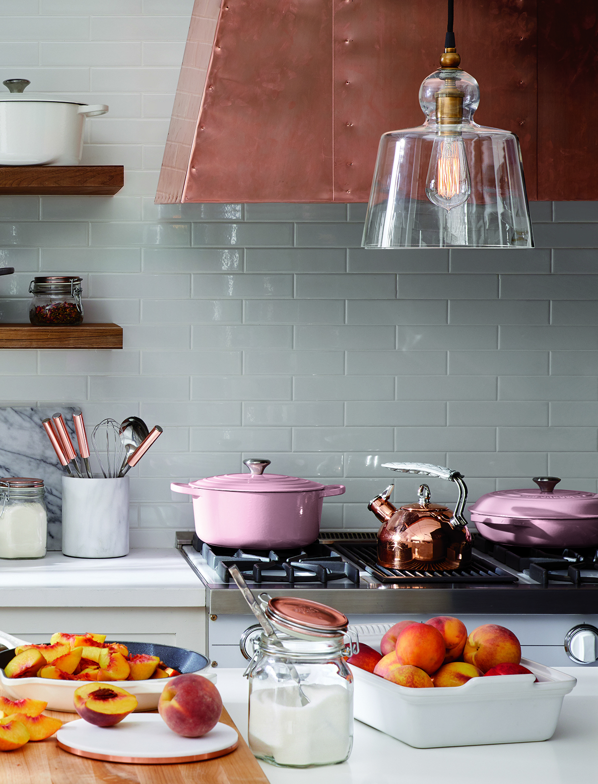 crate-barrel-august-catalog-2017-469.jpg