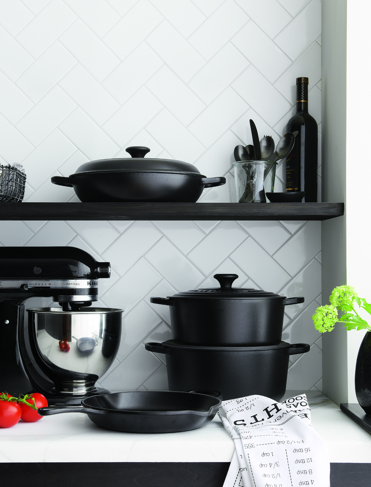 crate-barrel-february-housewares-collection-catalog-2017-457.jpg