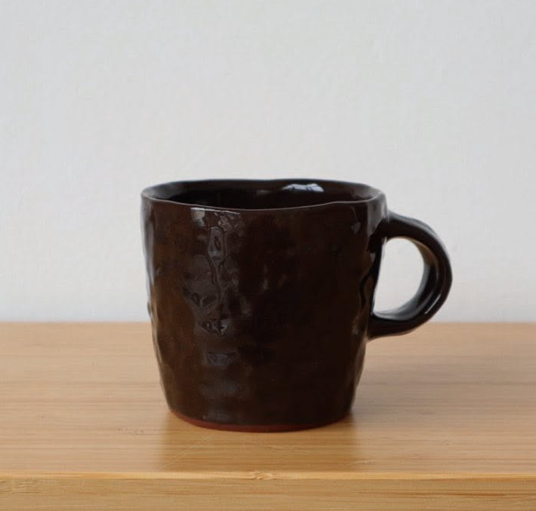 Pinched mug.png