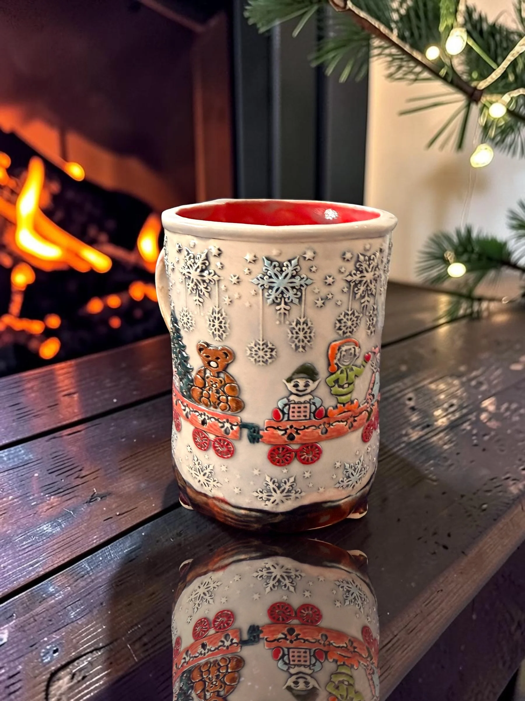christmastrainred2.JPG