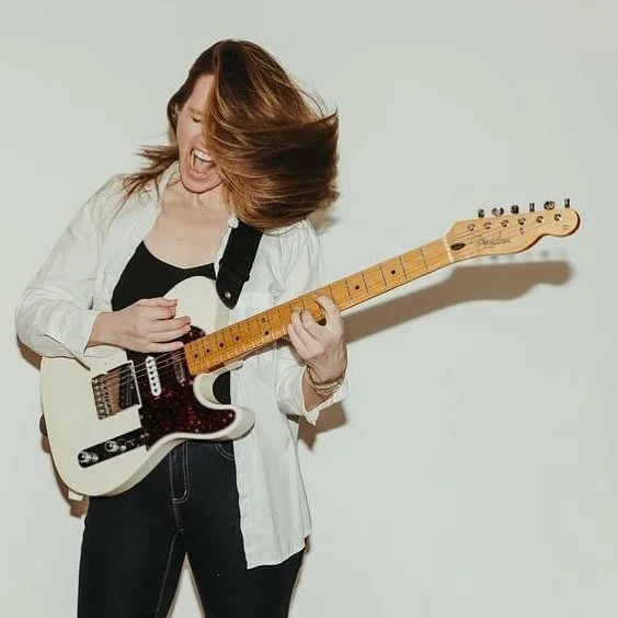 Live Music in the Festhalle: Taylor Lamborn