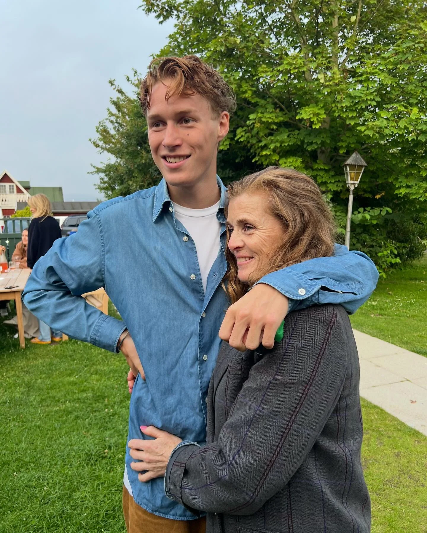 Tak for denne gang , s&oslash;de Frederik og Helle 🌸🌸🌸

🤳: @susvig