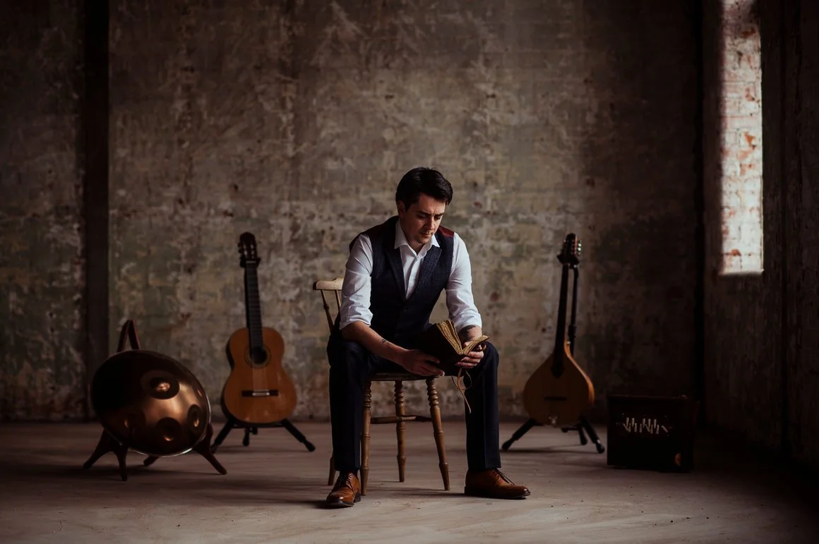Candlelight Concert; A Bard's Tale with Manus Noble
