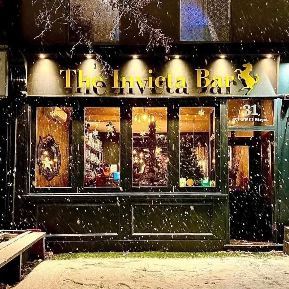 Hysterics @ The Invicta Bar