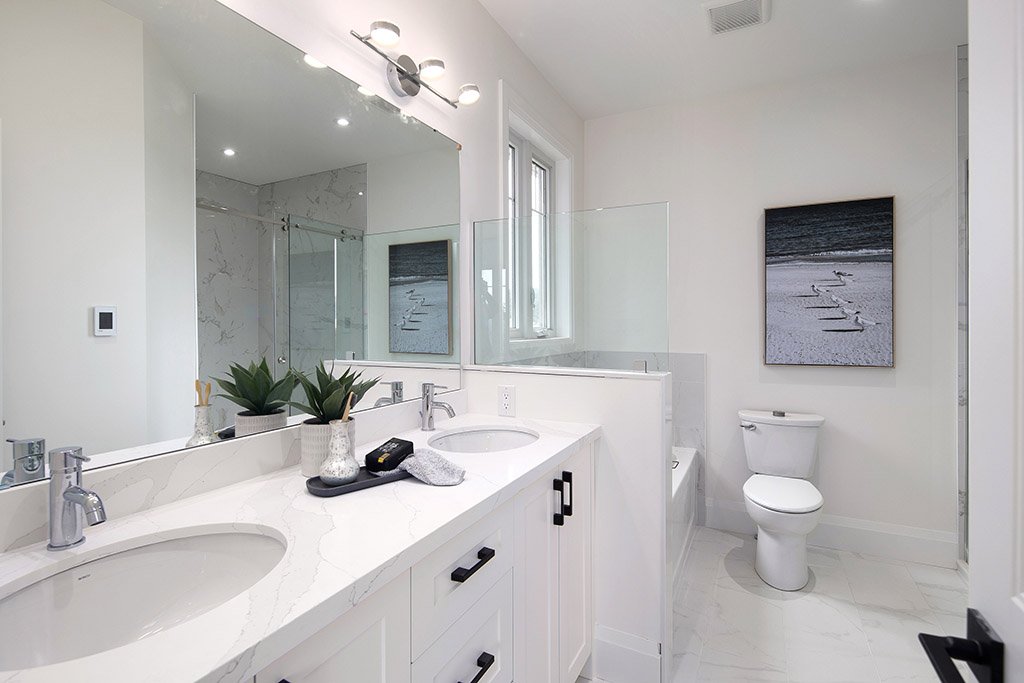 4 Hilton Lane MLS and Web 26.jpg