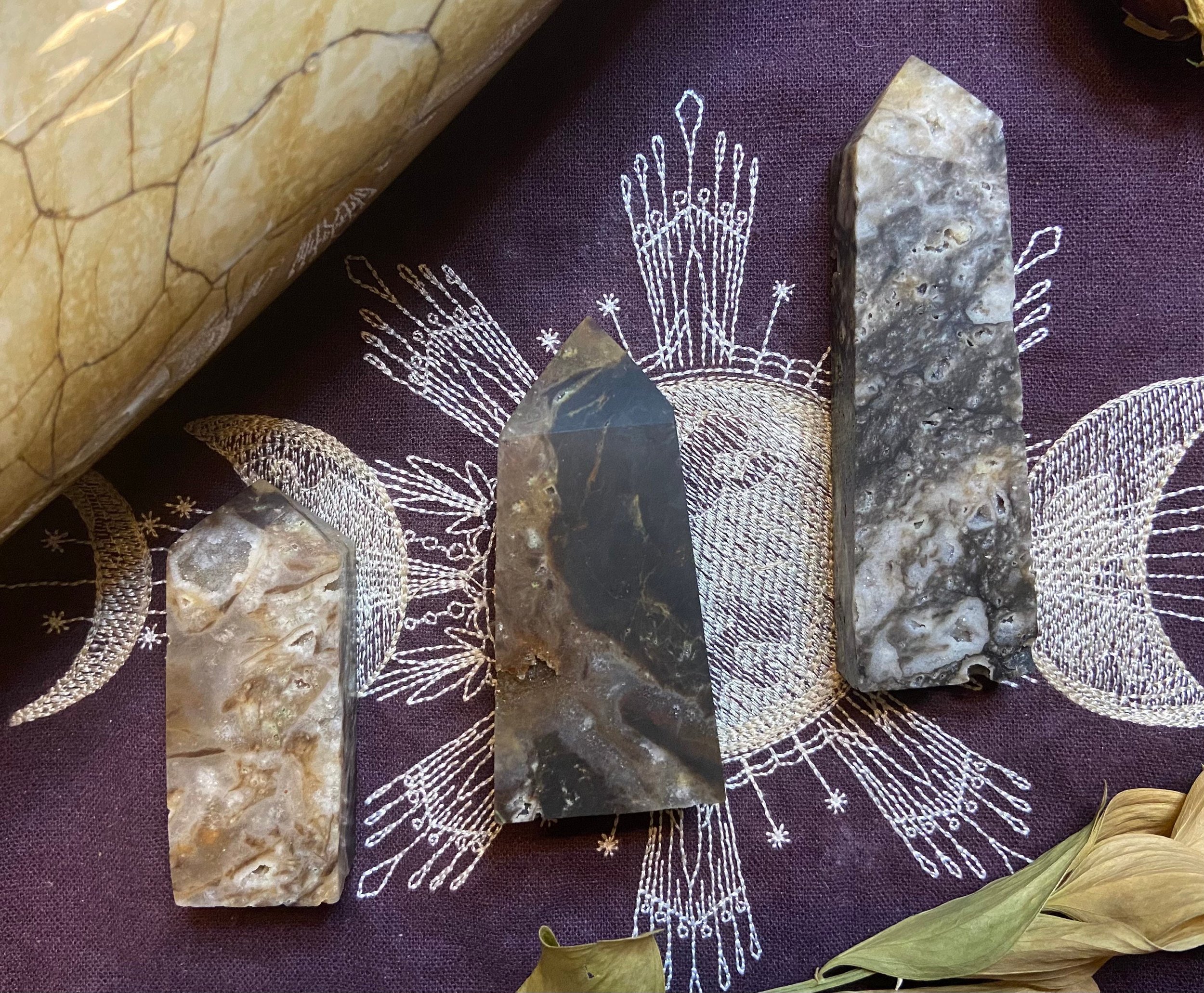 https://i.etsystatic.com/31066806/r/il/5a1172/3765037969/il_fullxfull.3765037969_o7ot.jpg
