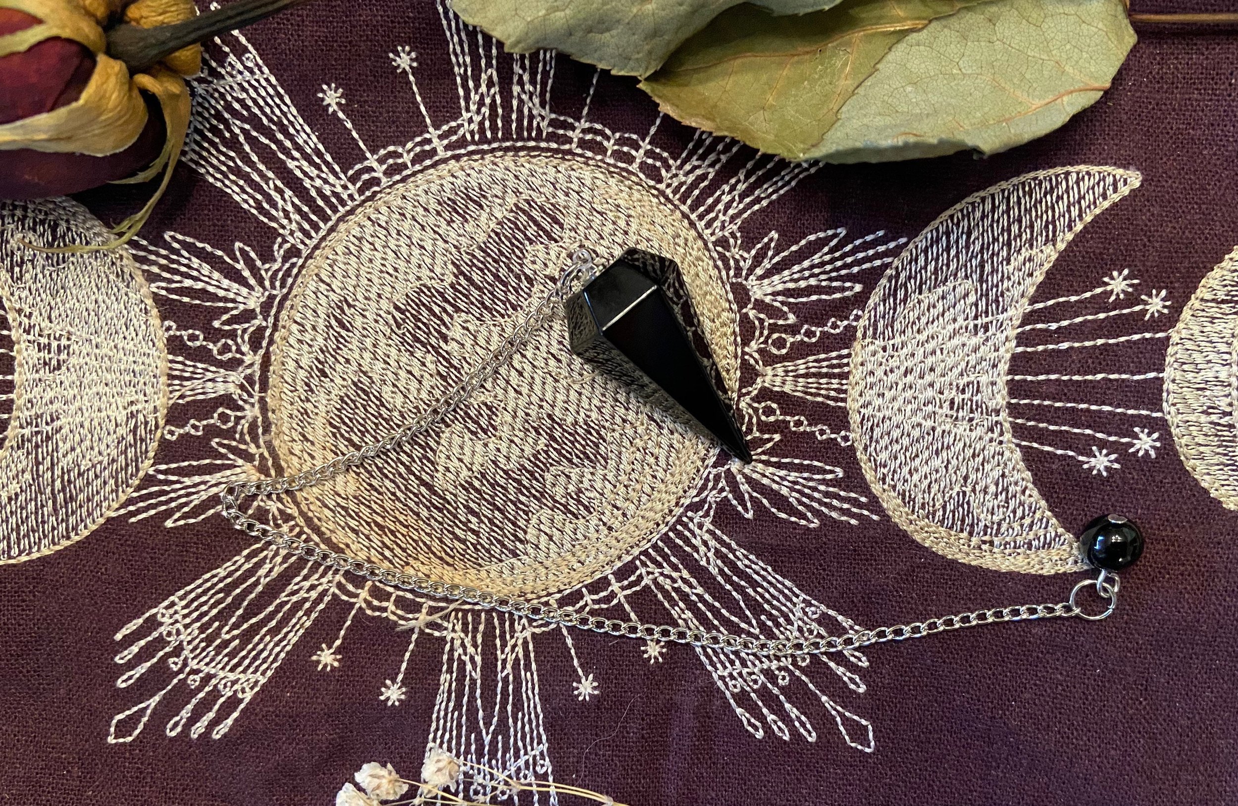 https://i.etsystatic.com/31066806/r/il/f81e61/3711850745/il_fullxfull.3711850745_oni1.jpg