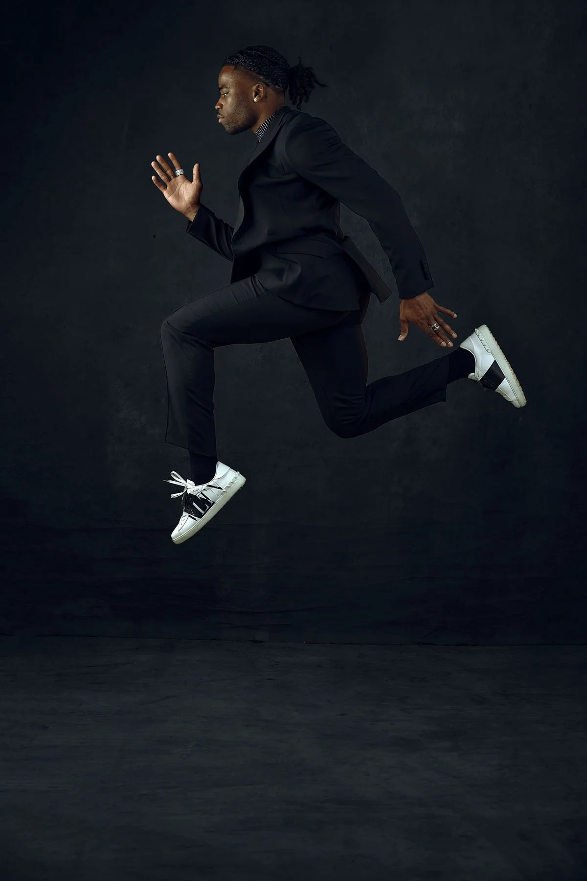 Kenny+Moore+colts+Nfl+jay+goldz+photo+portrait+professional+commercial+photography+indiana+headshot+photographer+lifestyle+campaign+production-indianapolis+photography+editorial+marketing+photographer3 (4).jpg