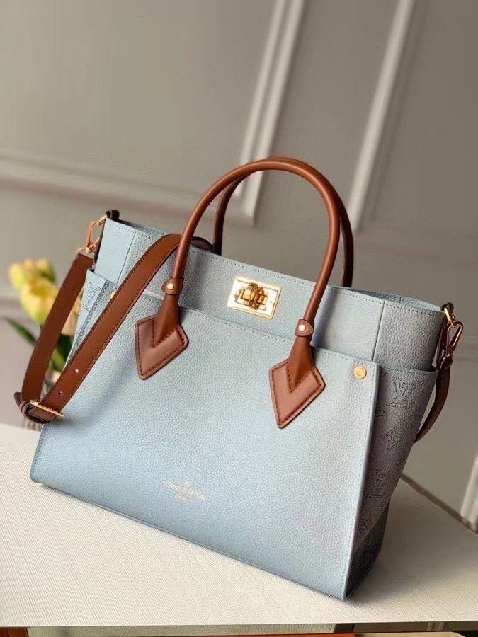 XL LV Bogg Bag – Gi Gi's Boutique