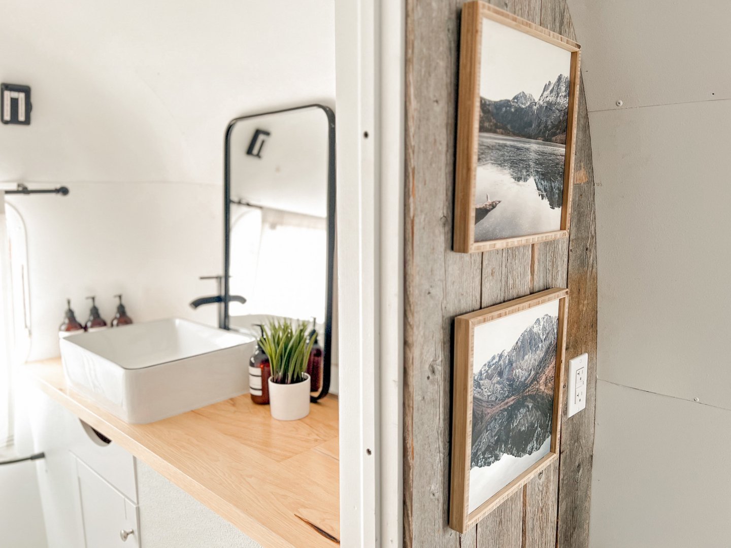 A bathroom built for the grid&mdash;and the &lsquo;Gram.
These tiny homes here at Camp Eddy are a great blend of modern luxury and rustic outdoor charm! We'll see you soon.