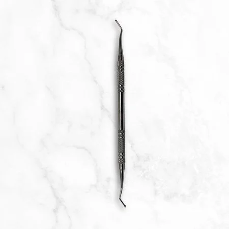 Sidewall cleaner tool for cleaning the toenail groove
