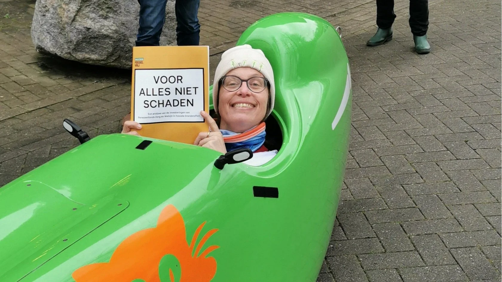 Pensioendeelnemers op de stoep bij zorgfonds PFZW