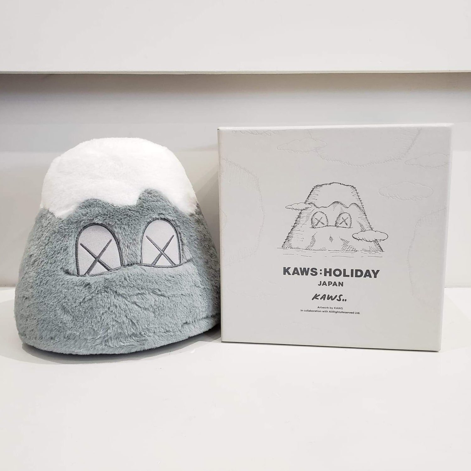 Holiday Japan mountain Fuji grey plush toy - Dope! Gallery