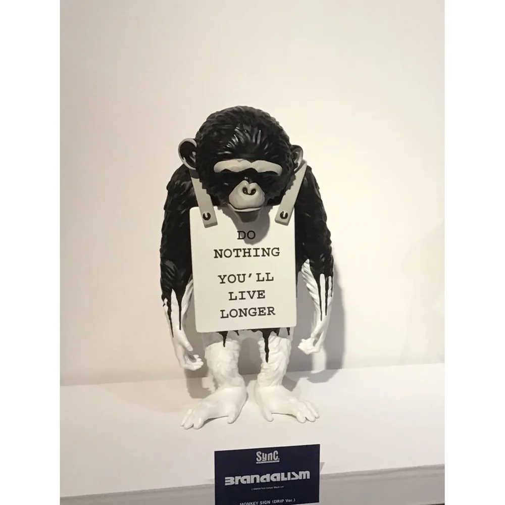 Sculpture “Monkey sign” from Banksy - Dope! Gallery