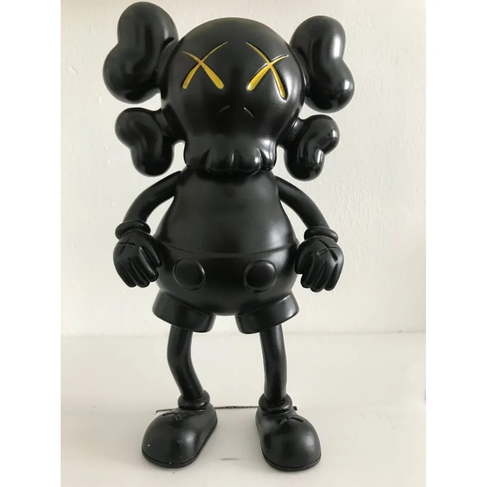 kaws-bounty-hunter-black-1.jpg 
