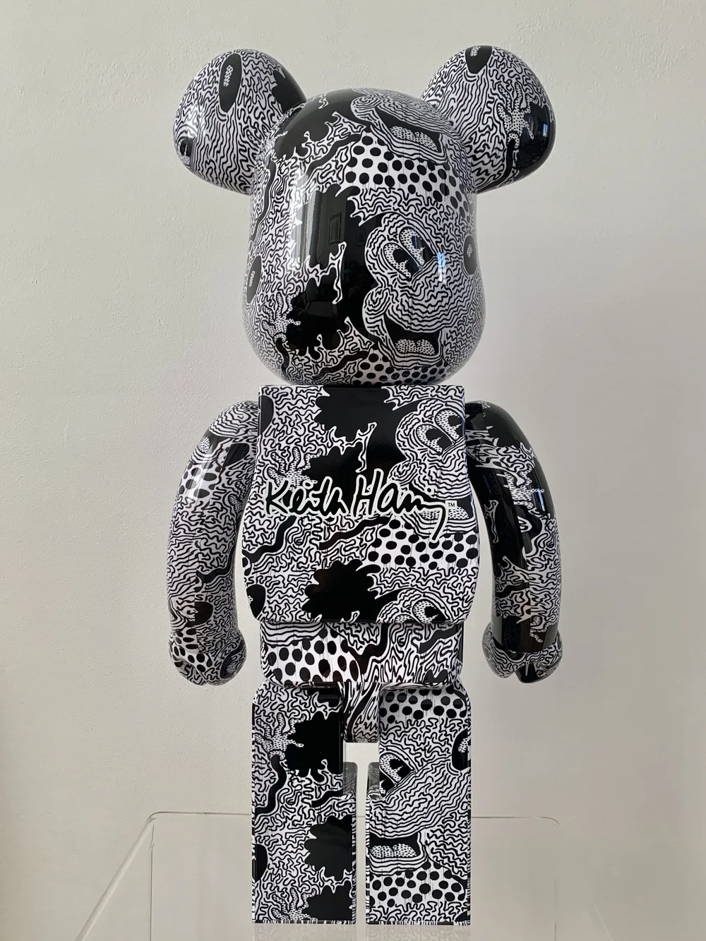 Sculpture “Keith Haring Mickey Mouse 1000%” from Be@rbrick - Dope 