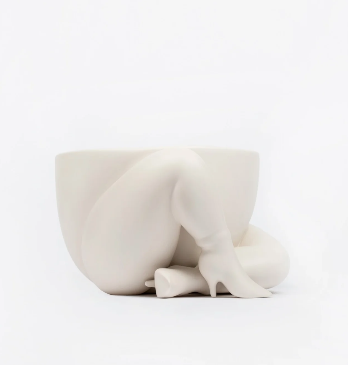 Parra | A HIGH HEELED TWO LEGGED PLANTER (WHITE)