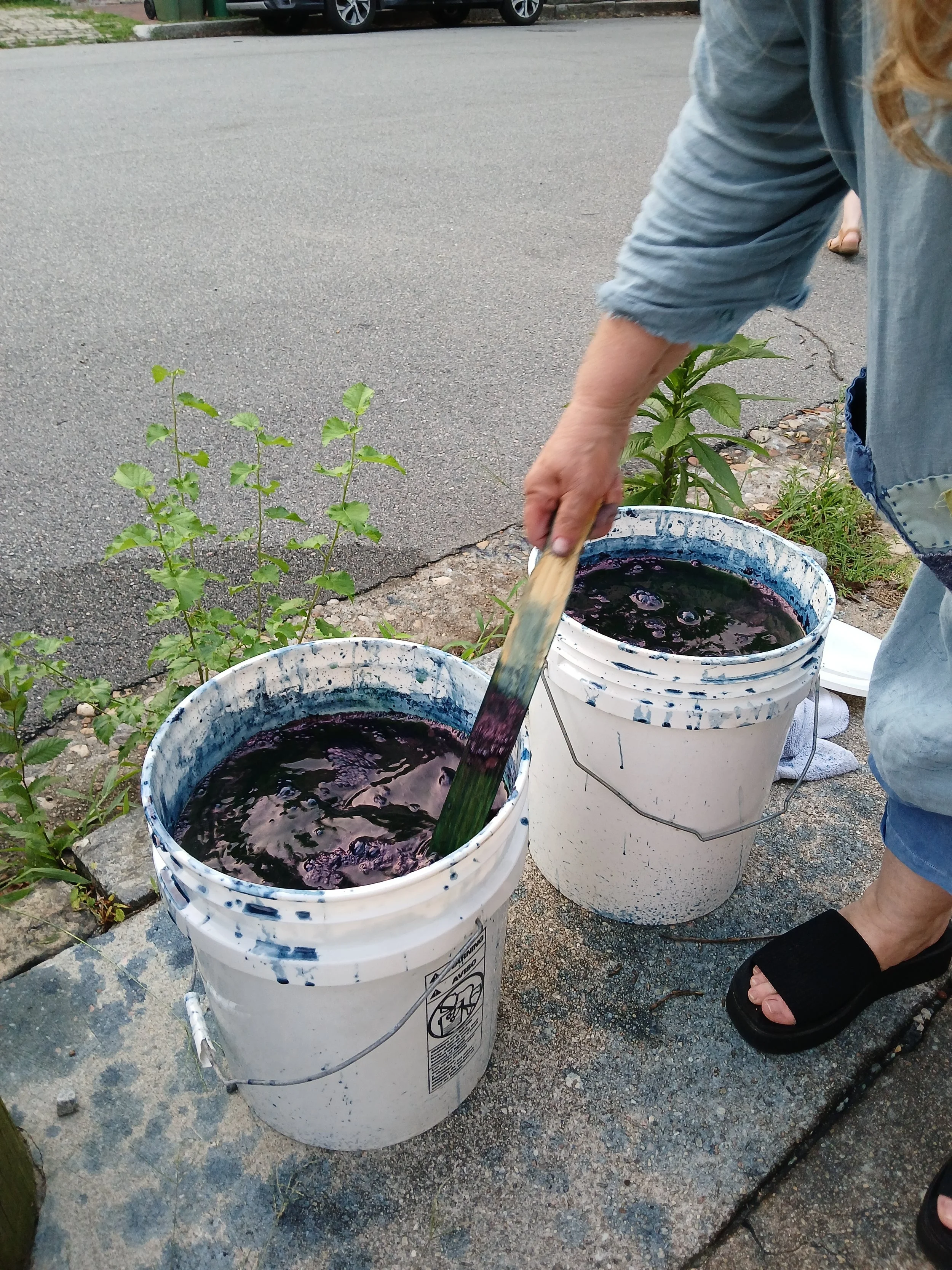 Indigo Dyeing and Basic Shibori Elizabeth Cogar.jpg