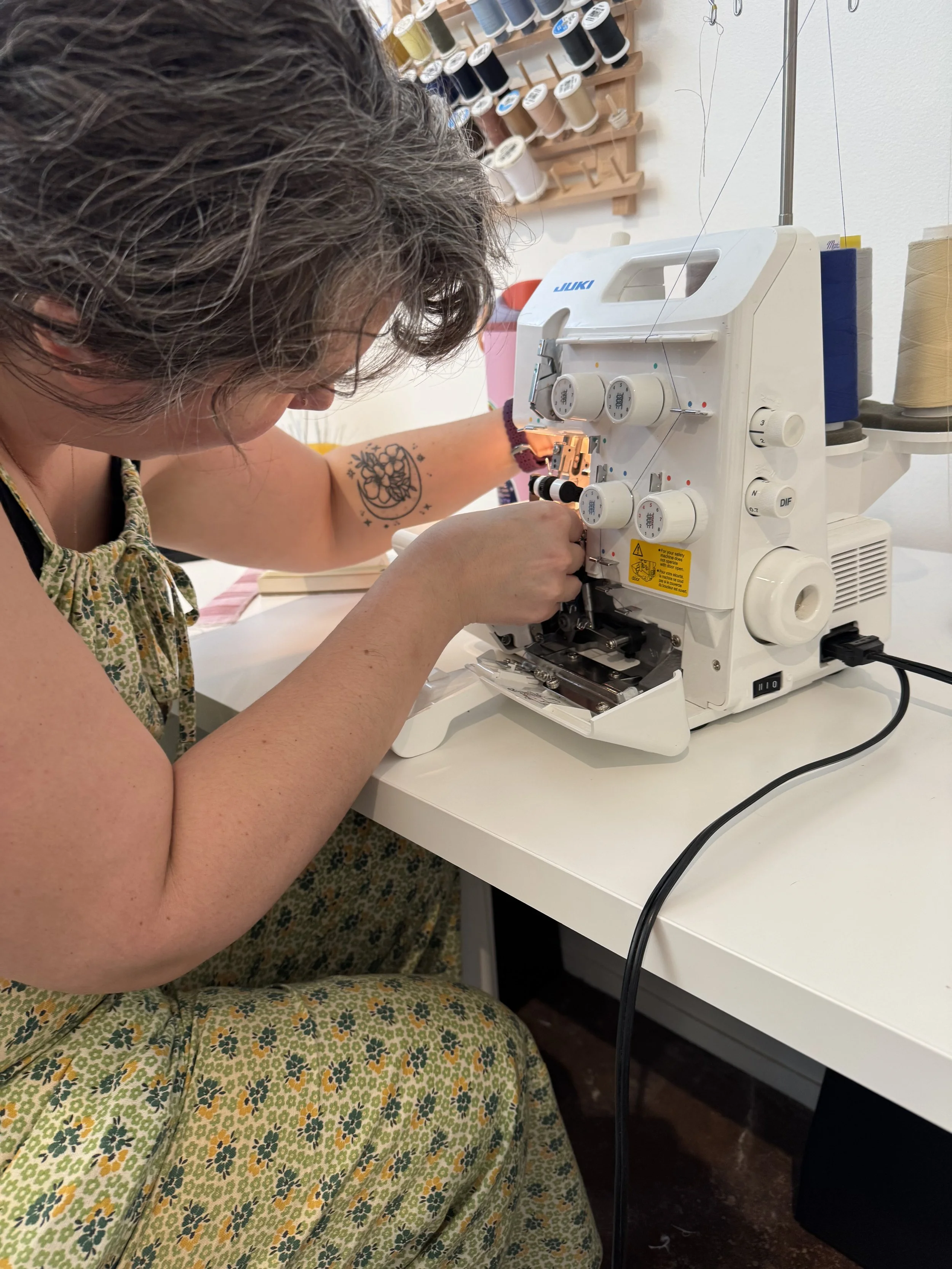 1_1Serger@tristaknits.jpg