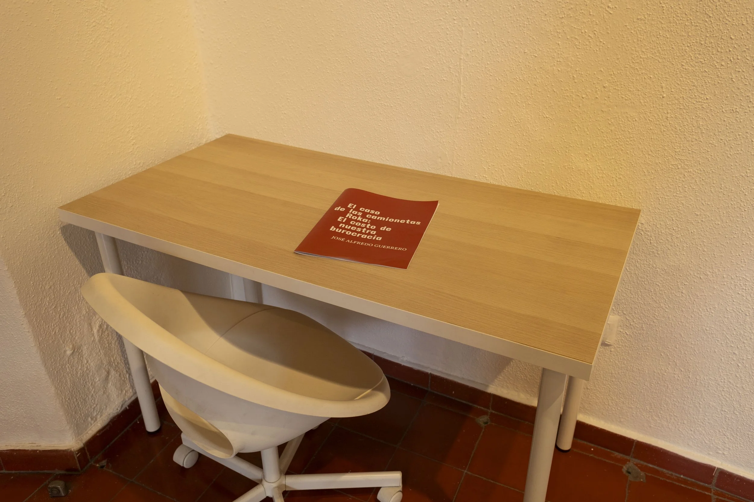 "Hubo que sacar al laurel para que entrara el almácigo" 
Museo Fernando Peña Defilló
Curaduría Rab Messina