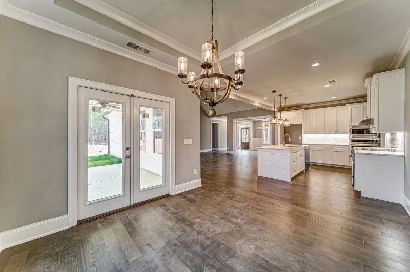 3_Dining_Hemlock Falls.jpeg