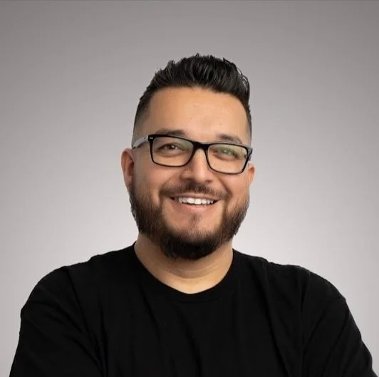 Fausto+headshot.jpg