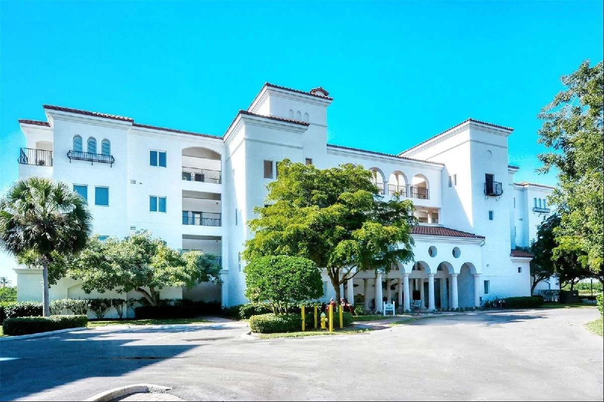 Holliday Group, Sarasota Custom Homes, Sarasota Custom Home Builder, Luxury Home Contractor, Sarasota Local Business, Waterfront Home Builder, New Builds Sarasota, Sarasota Construction Management, Sarasota Restaurant Builder, Downtown Sarasota Busin