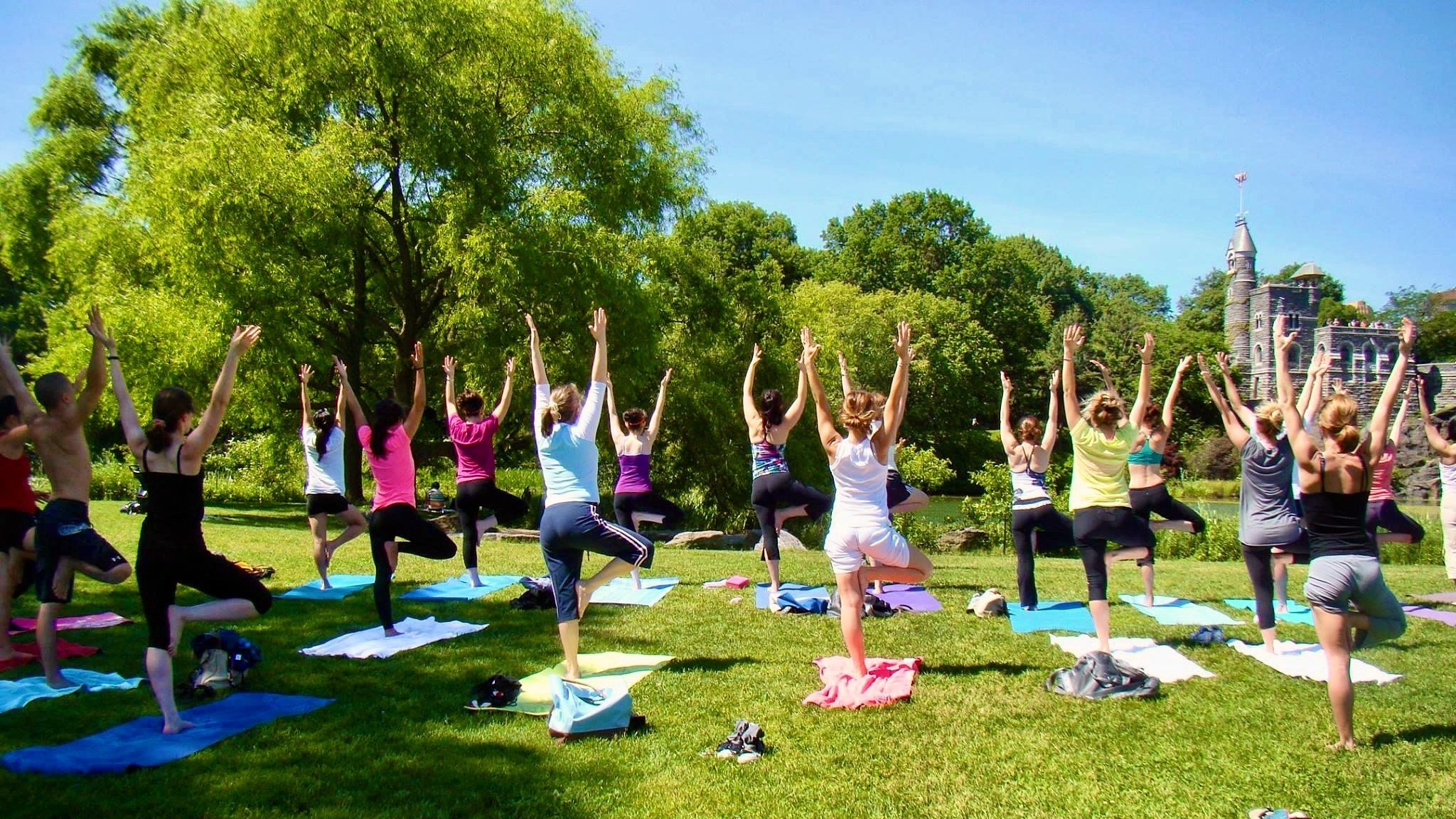 CENTRAL PARK YOGA CLASSES - UrbanNomad YOGA IN CENTRAL PARK, Outdoor Yoga  Classes in NYC