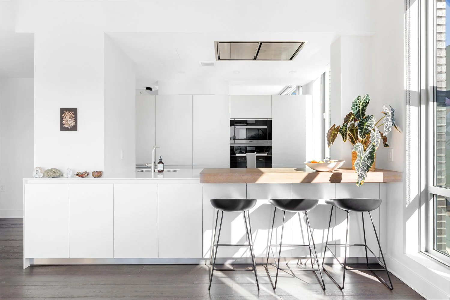 5 Kitchen a.jpg