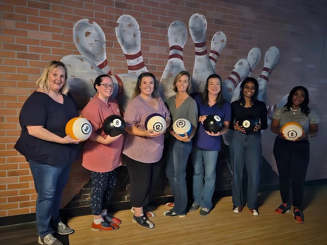 How cute are our Number Ninjas?! 🥹🎳

They wrapped up their deadline ahead of schedule, so a little bowling celebration was in order. We love this crew!