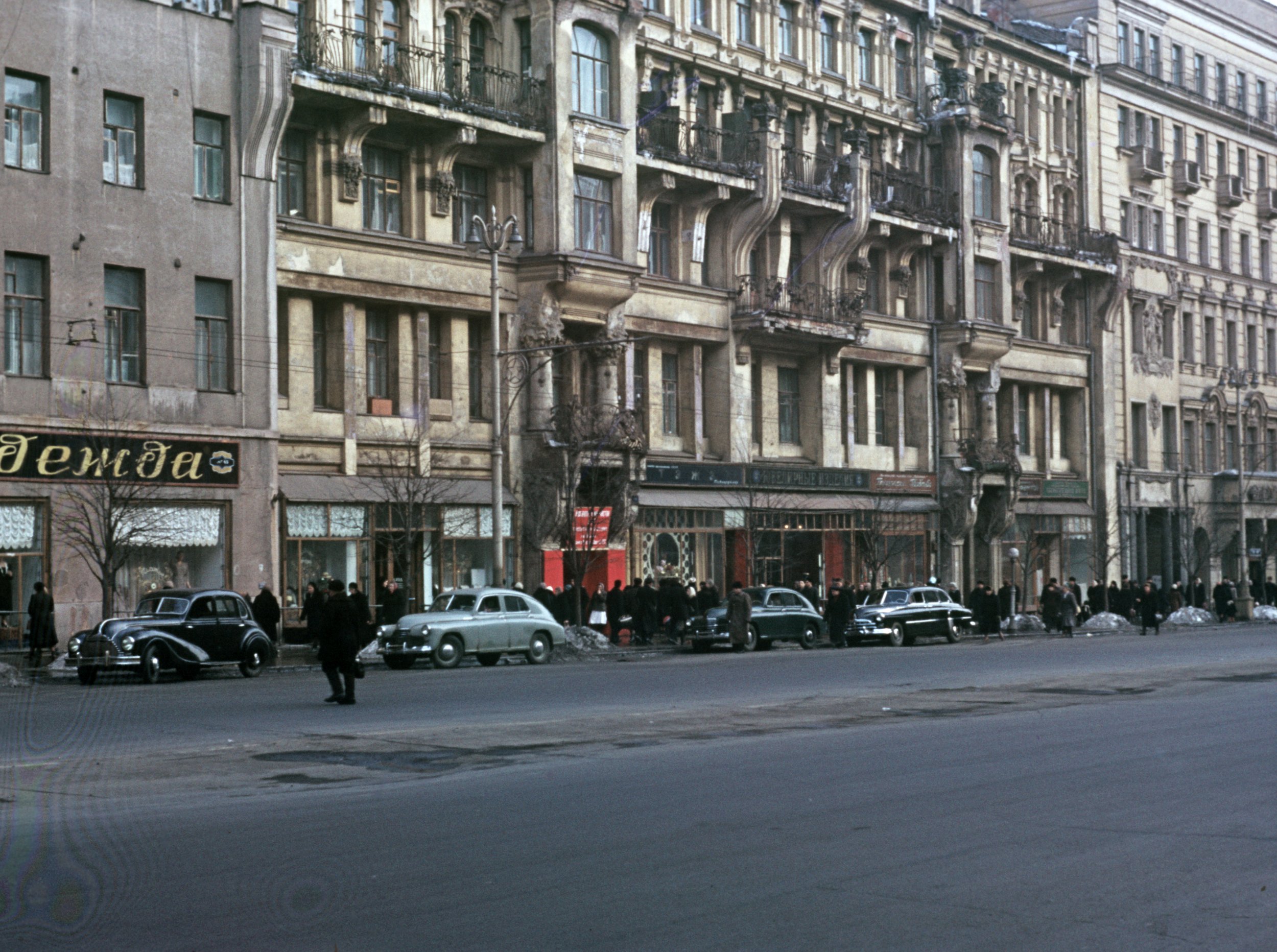 Тверская улица горького. Улица Горького (Тверская) Москвы 50е. Улица Горького в Москве СССР. Тверская улица СССР.