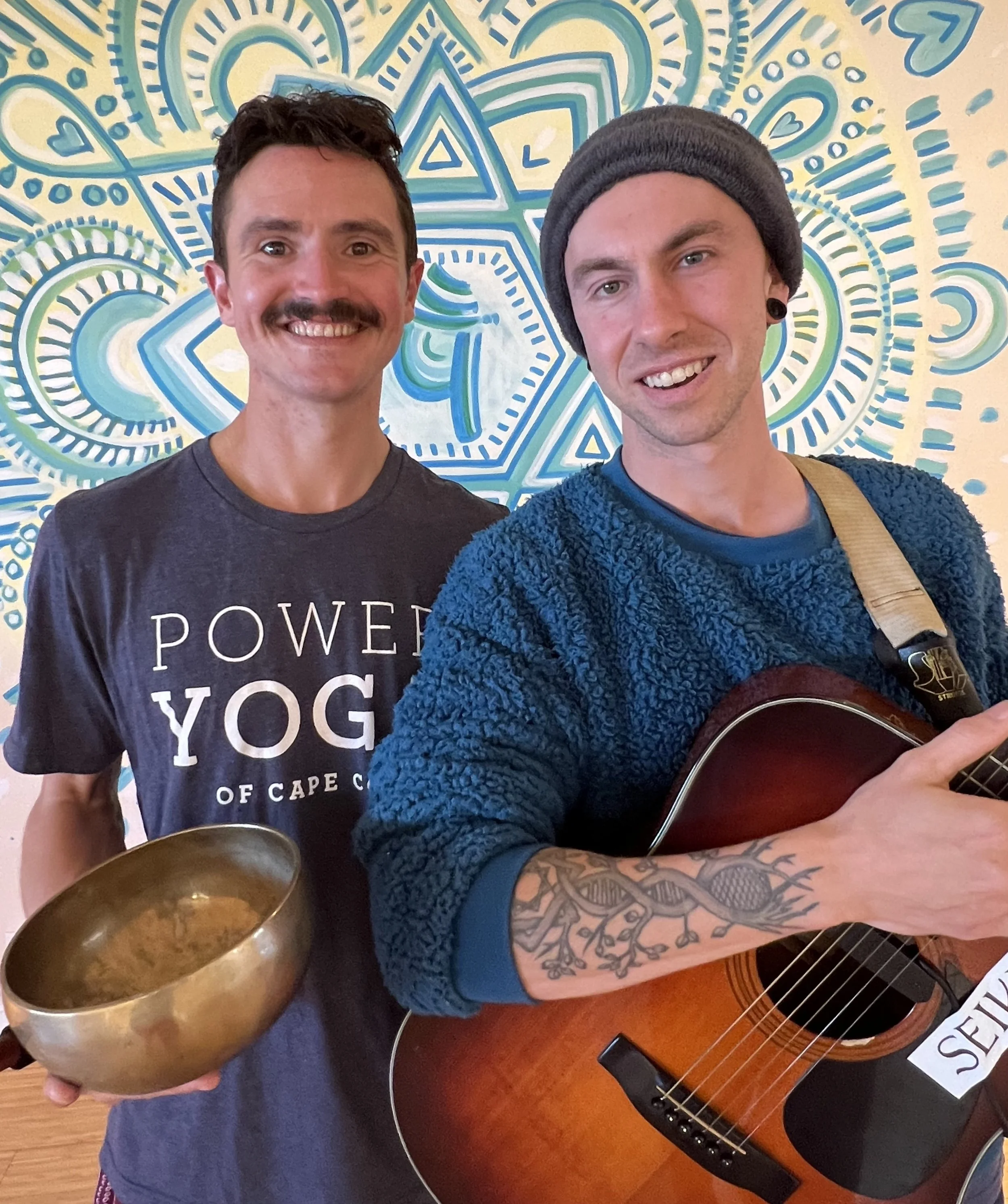 Golden Middles with Henry Russell &amp; John Skydancer: An Ambidextrous Vinyasa with Live Soundscapes