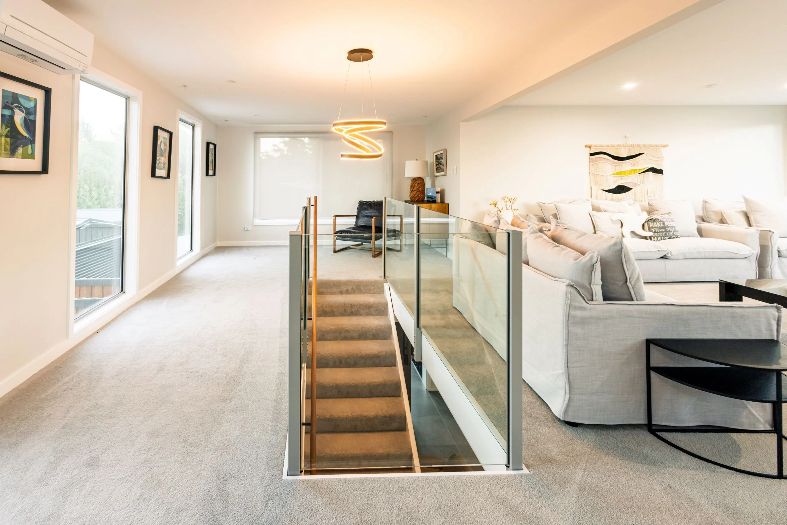 RARANGIHOUSE872842_small.jpg
