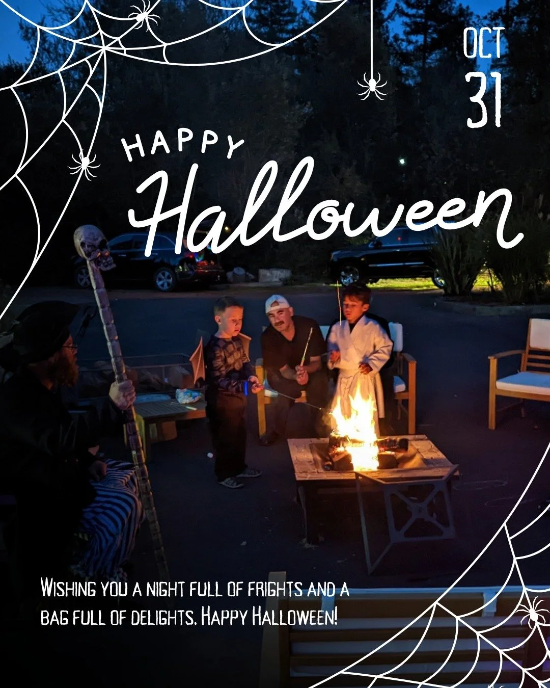 Have a spook-tacular Halloween from all of us at Surrey Resort! 🎃👻


#HappyHalloween #SurreyResort #GuernevilleCA