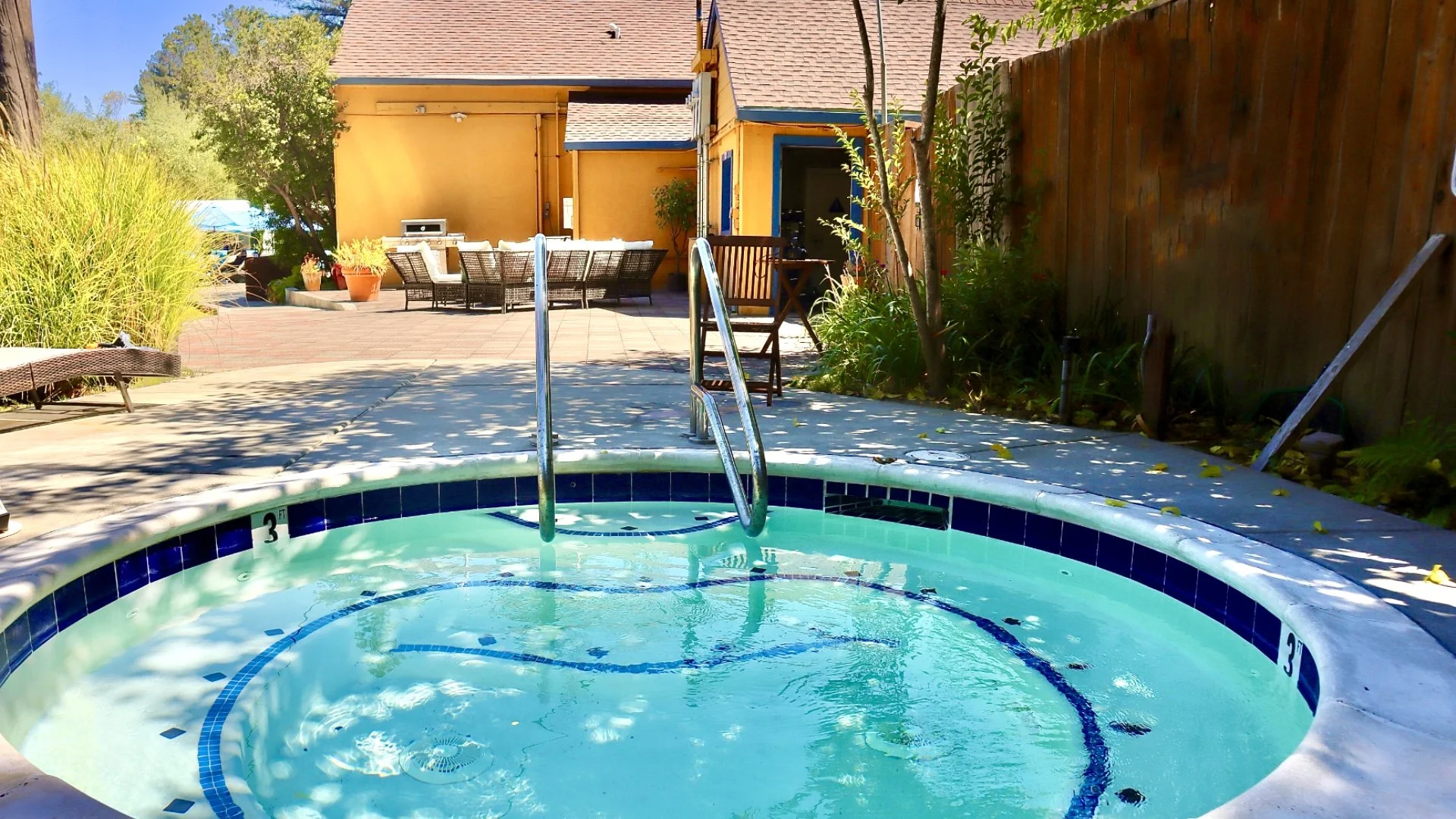 Jacuzzi HORIZONTAL.jpeg